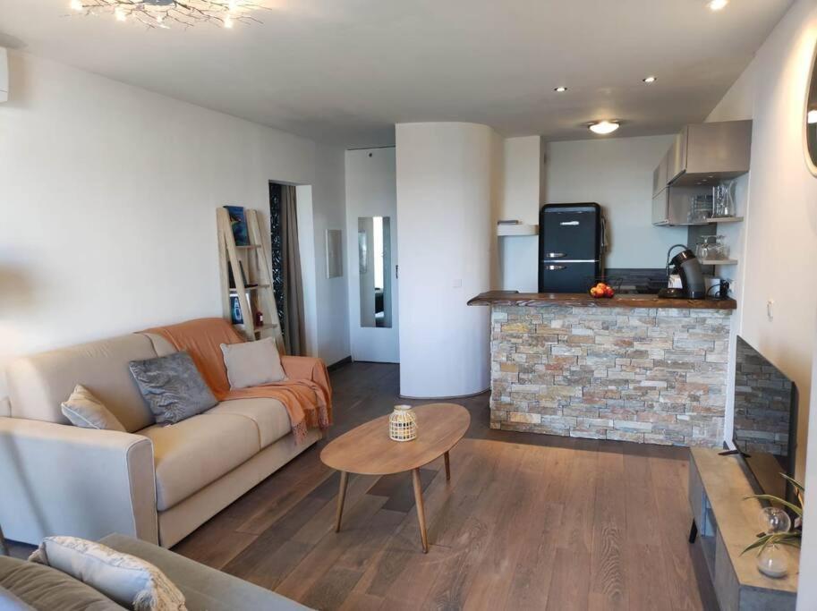 Apartment Sur Le Port Marina Palmu Porto-Vecchio (Corsica)