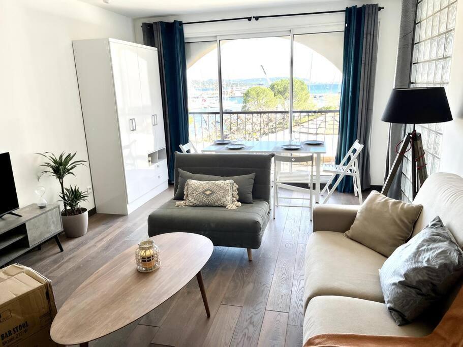 Sur Le Port Marina Palmu Porto-Vecchio (Corsica)