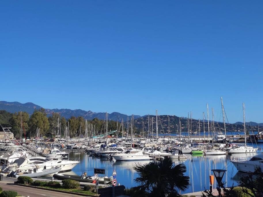 Sur Le Port Marina Palmu Appartement *